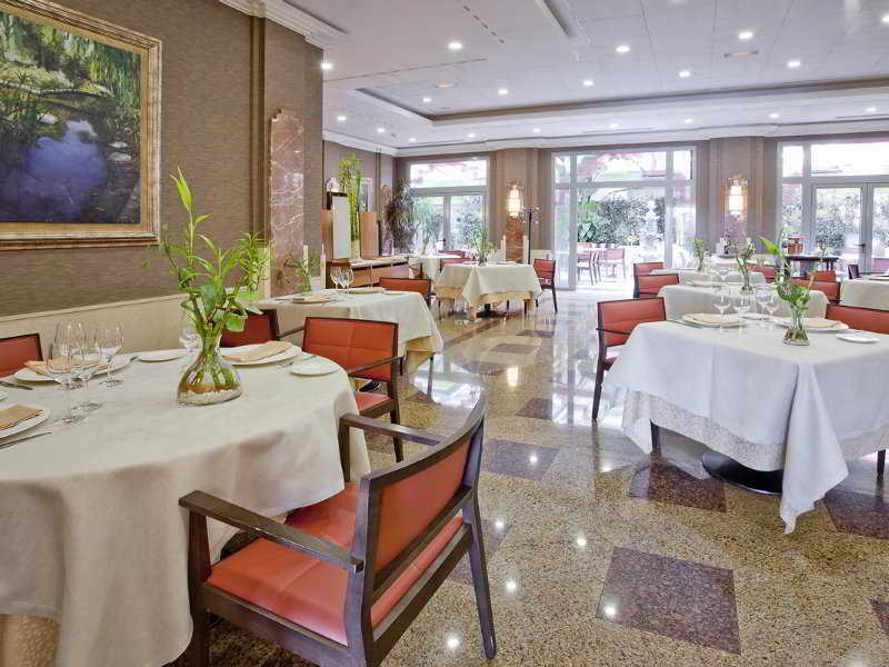 Vp Jardin Metropolitano Hotell Madrid Restaurant bilde